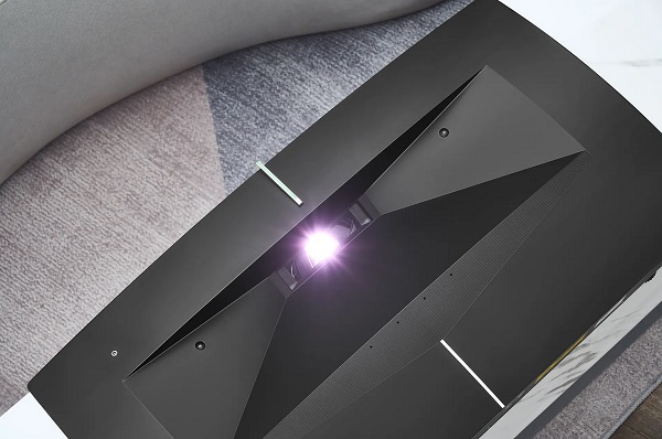 4K UST laserový projektor Casiris H6.