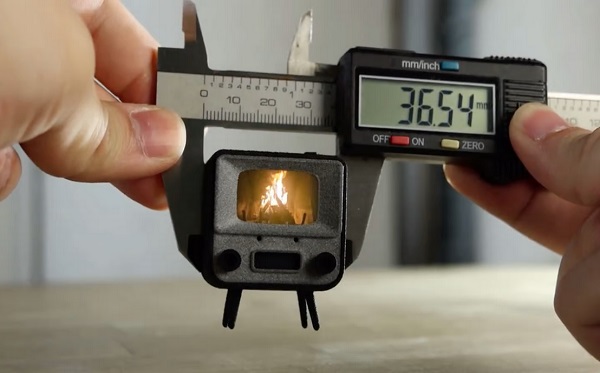 Miniatúrny televízor TinyTV 2. Miniatúrny televízor TinyTV 2.