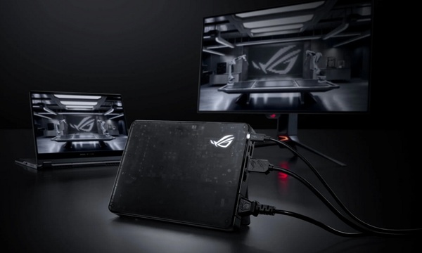 Thunderbolt 5 dokovacia stanica s eGPU 2025 ROG XG Mobile.