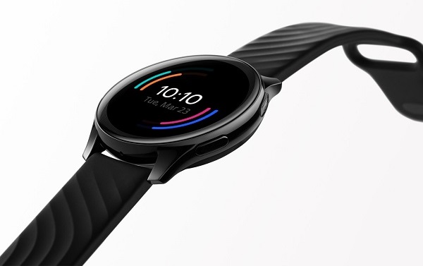 Inteligentné hodinky OnePlus Watch.