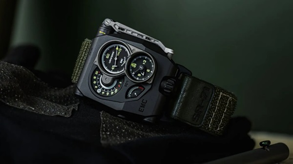 Striktne limitovaná edícia hodiniek Urwerk EMC SR-71.