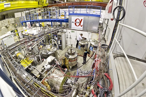 Experiment ALPHA v CERN-e.
