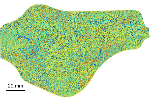 Skenovanie titánu pomocou novej laserovej ultrazvukovej techniky s názvom SRAS++, ktorá má schopnosť merať orientáciu a elasticitu jednotlivých kryštálov tvoriacich materiál.