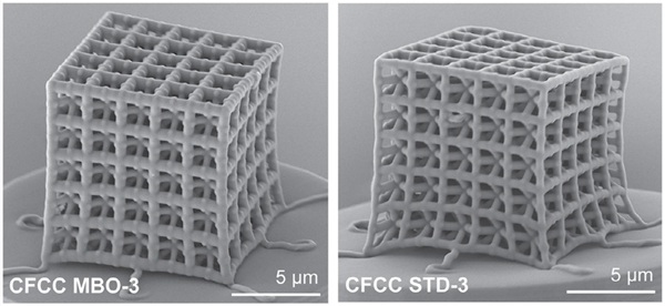 Detailné zábery mriežkových štruktúr nanomateriálov zo skenovacieho elektrónového mikroskopu s emisným poľom.