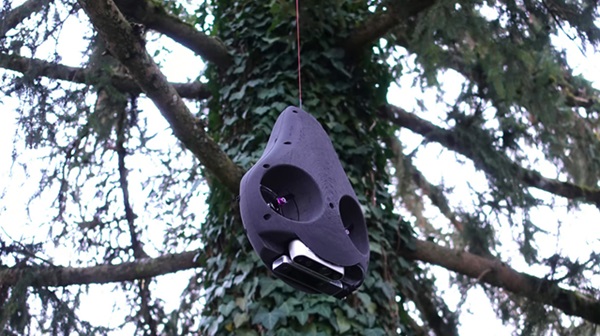 Zlaňovací robot Avocado je navrhnutý tak, aby zbieral údaje o životnom prostredí z inak neprístupných oblastí v korunách stromov.