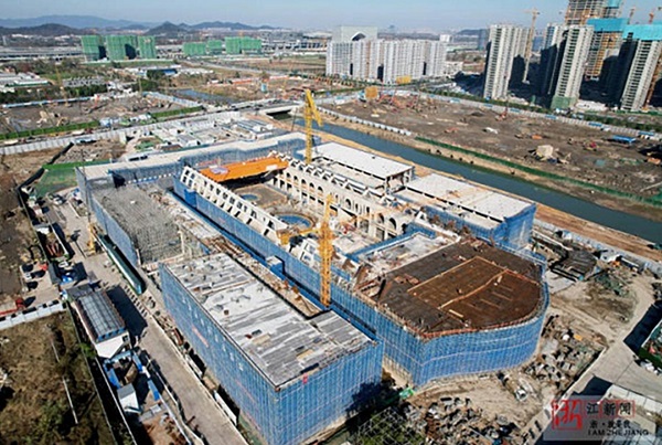 Zariadenie CHIEF vo výstavbe v budúcom vedecko-technickom meste Hangzhou ešte v roku 2022.