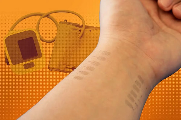 Elektronické tetovanie na báze grafénu sa neinvazívne prilepí na kožu a môže monitorovať krvný tlak pacienta v priebehu času.