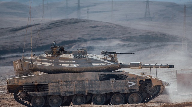 Izraelské obranné sily odhalili najnovšiu verziu bojového tanku Merkava Mark 4 Barak, ktorý je vybavený pokročilou umelou inteligenciou a senzorickým systémom.