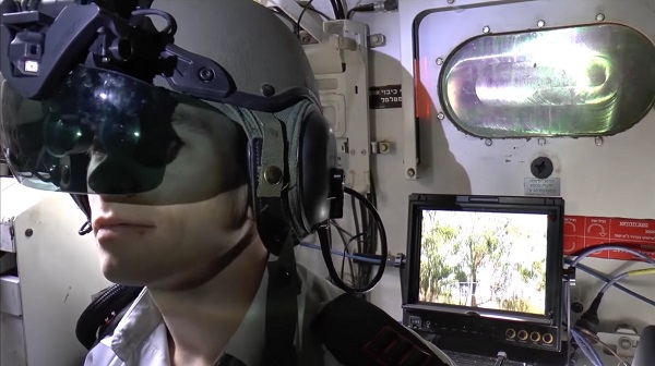 Ďalšou inováciou je prilba pre zobrazenie virtuálnej reality s názvom Iron View VR.