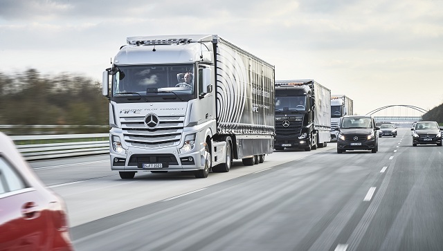 kamión, Daimler, Holandsko, Nemecko, Wifi, autonómny kamión, European Truck Platooning Challenge, spotreba, Connected Highway Pilot, technológie, novinky, technologické novinky, inovácie, recenzie, prvé dojmy