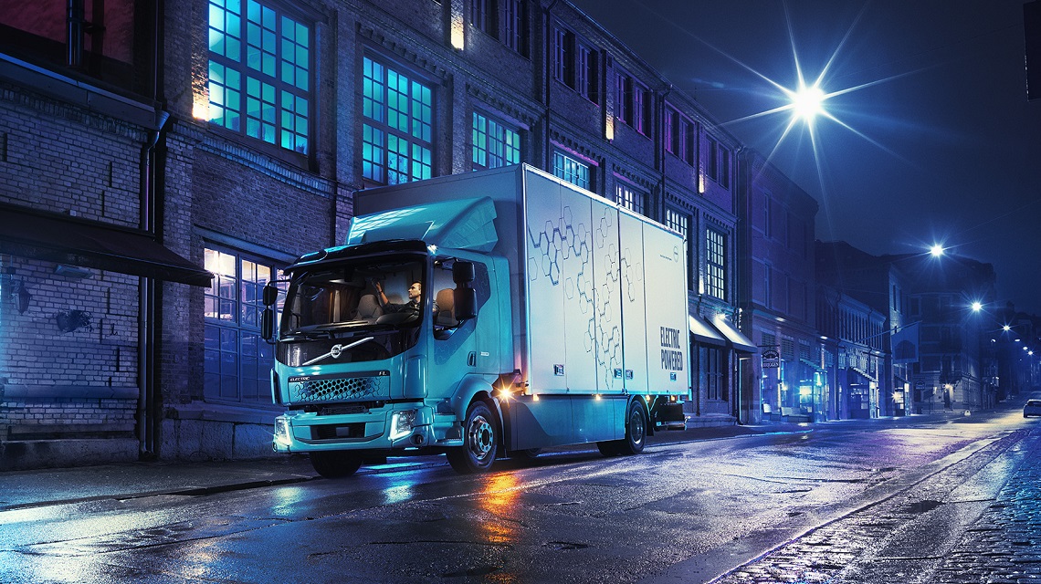 Modulárny elektrický nákladný automobil Volvo FL Electric.