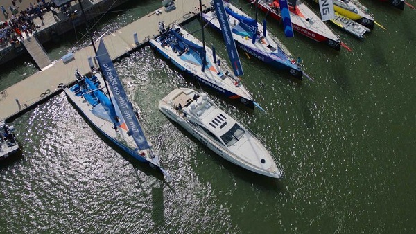 Počas demonštrácie technológie pre autonómne dokovanie sa jachte s dĺžkou viac ako 20 metrov podarilo bez nejakých problémov vtesnať medzi dve pretekárske plavidlá Volvo Ocean Race 65.