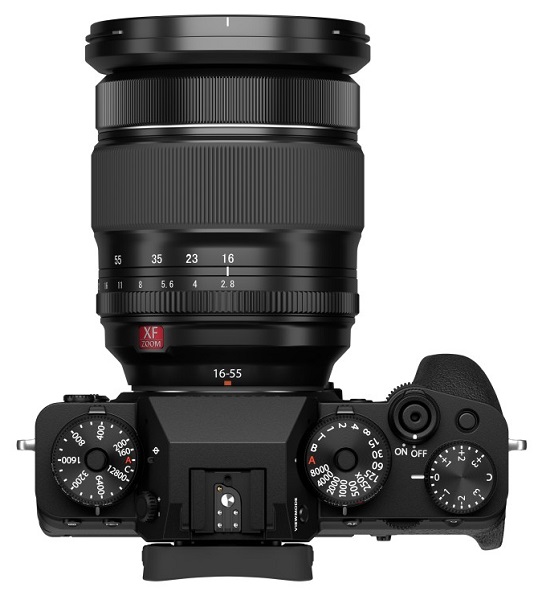 Bezzrkadlový fotoaparát Fujifilm X-T4.