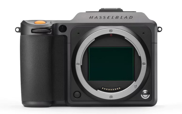 Digitálny zrkadlový fotoaparát stredného formátu Hasselblad X1D II 50C.