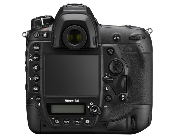 Profesionálny DSLR fotoaparát Nikon D6.