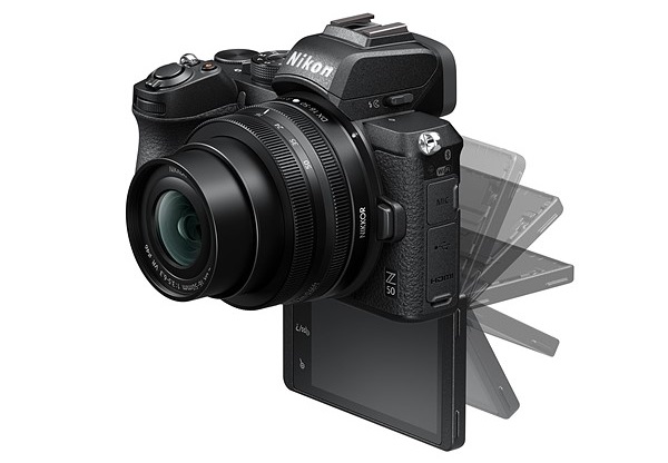 Bezzrkadlový fotoaparát Nikon Z50.