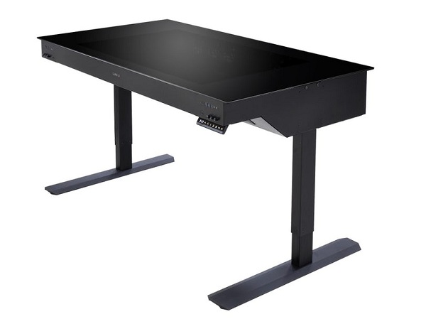 Spoločnosť Lian Li uviedla na trh výškovo nastaviteľný pracovný stôl DK-05, do ktorého sa dajú osadiť dva počítačové systémy.