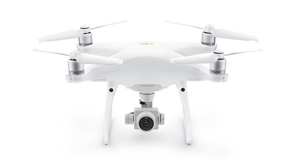 Nový dron Phantom 4 Pro V2.0 púta pozornosť najmä tým, že je až o 60 percent tichší ako jeho predchodca.