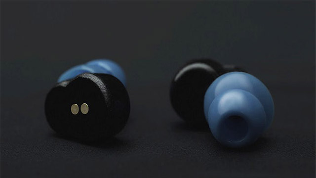 Bezdrôtové slúchadlá do uší QuietOn sa postarajú o účinnú filtráciu okolitých ruchov, vrátane chrápania vášho partnera.