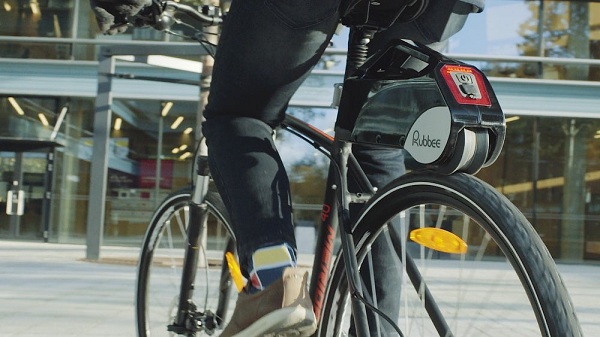 Zariadenie Rubbee X pridá elektrický pohon akémukoľvek typu bicykla.
