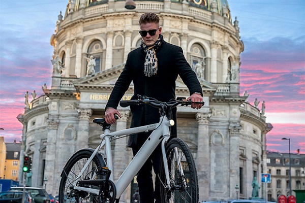 Elektrický bicykel Strøm City.