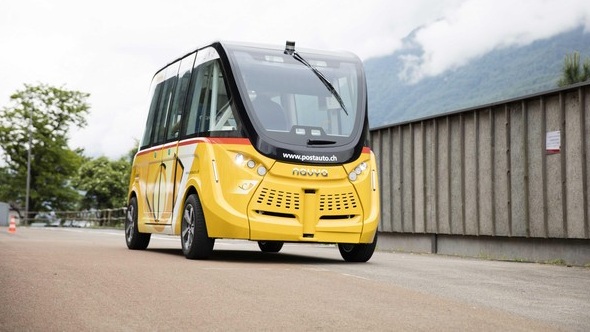 Vo Švajčiarsku budú počas dvoch rokov testovať reálnu prevádzku dvoch autonómnych elektrických autobusov