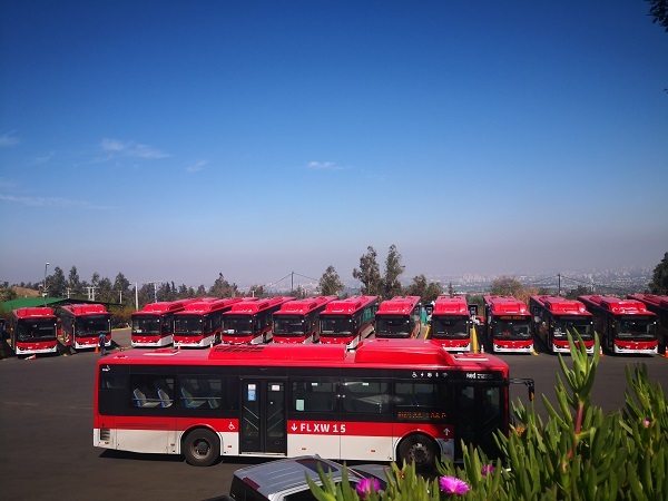 V Santiagu, hlavnom meste Čile, bude premávať 285 plne elektrických autobusov od čínskej spoločnosti BYD.