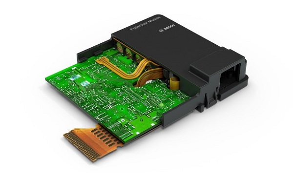 IoT zariadenie Bosch BML100PI dokáže vytvoriť virtuálny dotykový displej na akomkoľvek povrchu.