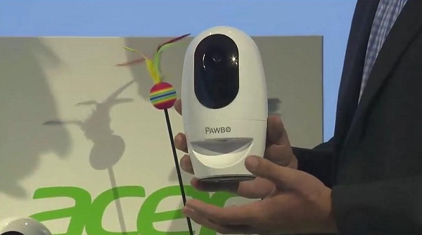 Spoločnosť Acer na výstave IFA 2016 predstavila zariadenie Pawbo+, ktoré slúži ako kamera a kominakčné zariadenie pre udržanie kontaktu majiteľa a jeho domáceho zvieraťa