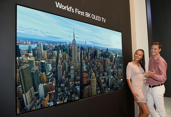 88-palcový 8K OLED televízor LG.
