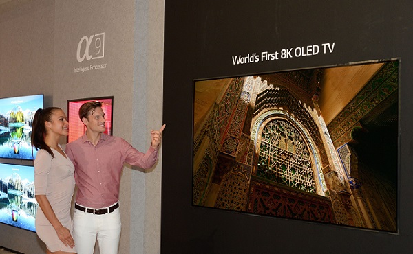 88-palcový 8K OLED televízor LG.