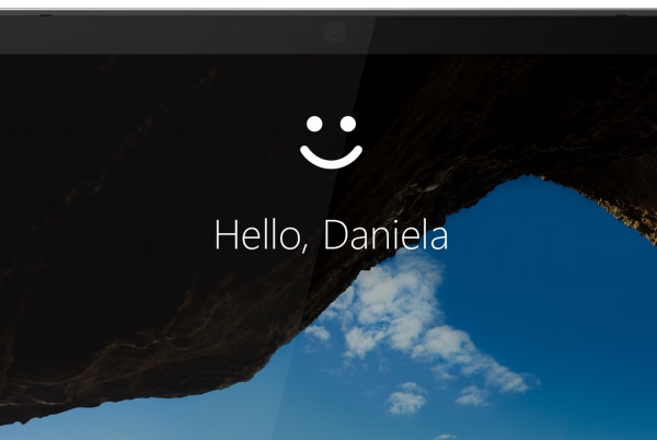 Hands-free prihlásenie vďaka infračervenej kamere v Yoga S740 a Windows Hello – stačí úsmev a je to!