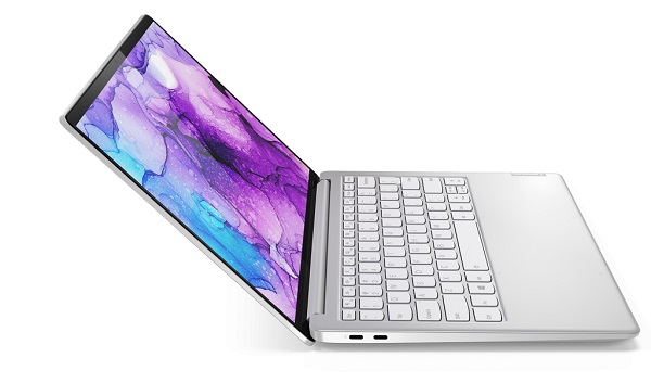 Nový 13-palcový notebook IdeaPad S540 (v bielej farbe)