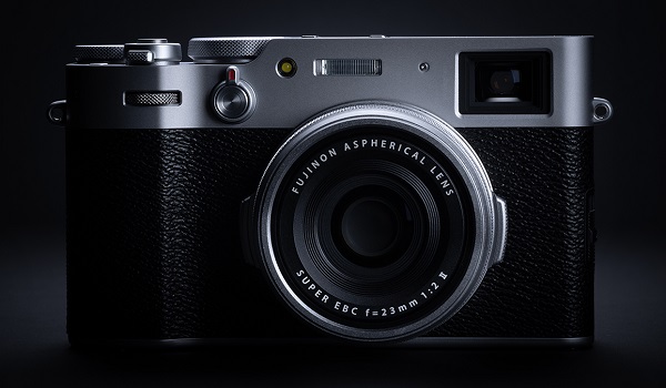 Prémiový kompaktný fotoaparát Fujifilm X100V.