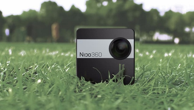 Kamera Nico360 sníma 360 stupňové videá prostredníctvom dvoch F2 širokouhlých šošoviek