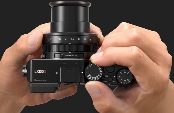 Kompaktný fotoaparát Panasonic Lumix LX100 II.