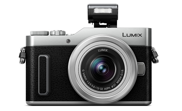 Kompaktný bezzrkadlový fotoaparát Panasonic LUMIX GX880.
