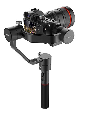 Ručný stabilizačný gimbal Moza Air sa bude predávať za 599 dolárov
