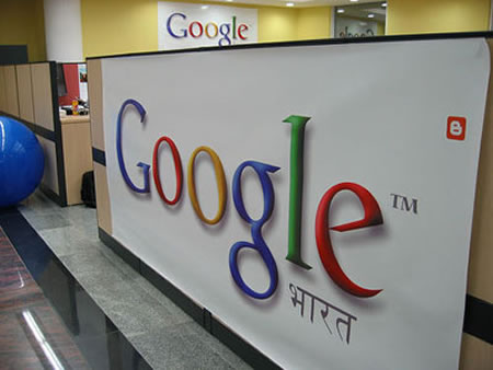 Google do roka zariadi prístup k internetu pre 50 miliónov indických žien