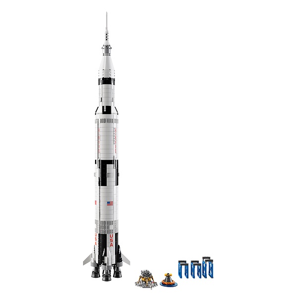 Spoločnosť Lego vydáva repliku legendárnej rakety Apollo Saturn V, ktorá vyniesla prvého človeka na mesiac