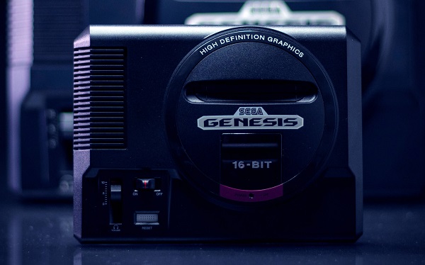 Herná konzola Sega Genesis Mini (Mega Drive Mini).