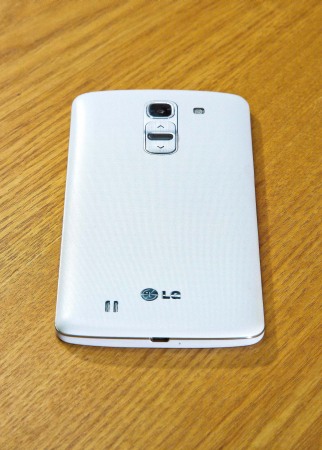 LG G Pro 2 s ovládaním hlasitosti na zadnej strane príde už o pár dní