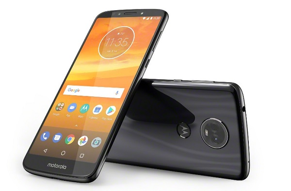 Smartfón Motorola Moto E5 Plus.