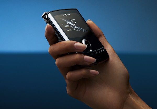 Skladací smartfón Motorola razr.
