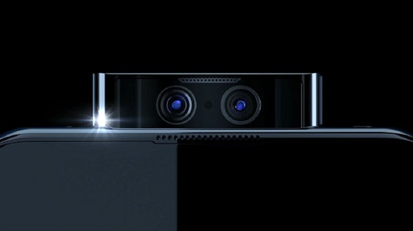 Výsuvná predná selfie kamera má rozlíšenie 32 megapixelov + 8 megapixelov.