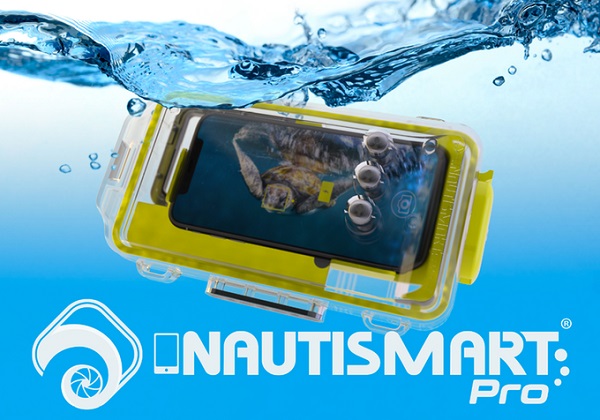 Univerzálne vodotesné puzdro pre smartfón Nautismart Pro.