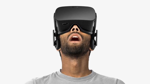 Oculus, Facebook, Rift, virtuálna realita, Oculus Rift, 3D, Oculus Touch, Half Moon, ovládač, bezdrôtový ovládač, headset, okuliare, hry, počítačové hry, Oculus Home, používateľské rozhranie, technológie, novinky