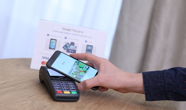 Spoločnosť Google spúšťa na Slovensku službu Google Pay, jednoduchý a bezpečný spôsob platby mobilným telefónom v obchodoch.