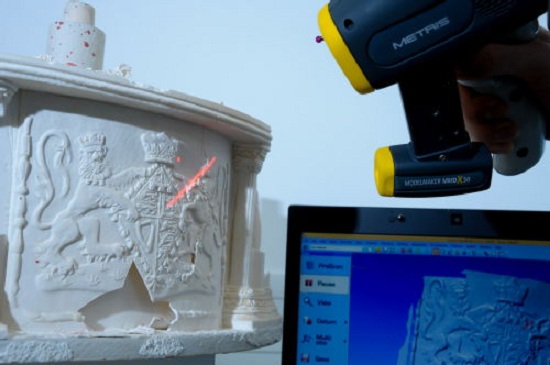 Pre vytvorenie novej repliky svadobnej torty bol využitý 3D skener s presnosťou 0,1 milimetra