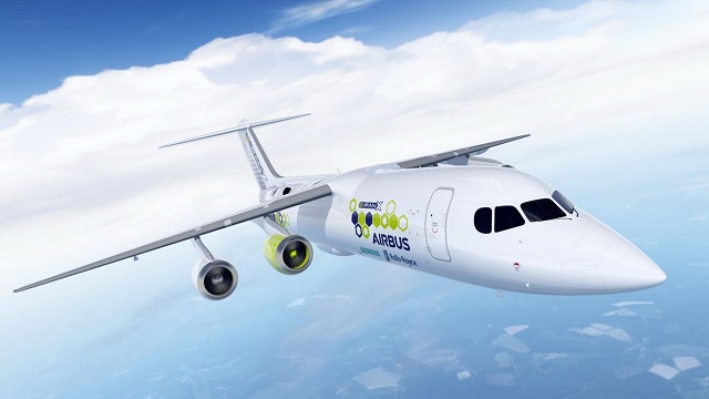Demonštračné lietadlo BAE Systems 146 pre projekt hybridného elektrického pohonu E-Fan X by sa do vzduchu malo dostať do roku 2020.